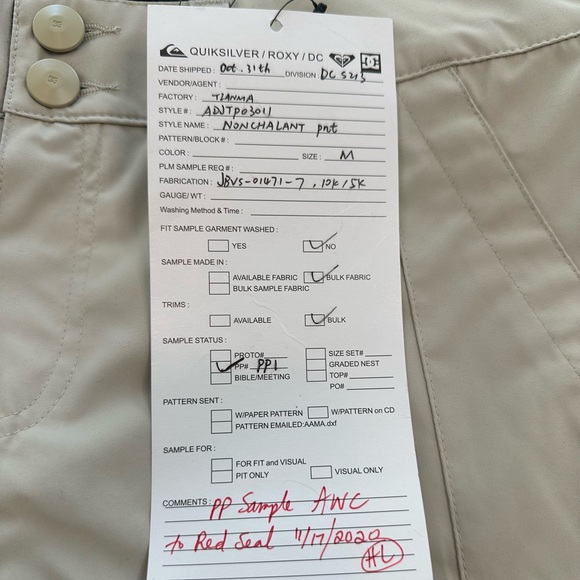 DC Nonchalant 10K Waterproof Ski & Snowboard Cream Pants Women’s Size Medium - Picture 12 of 14